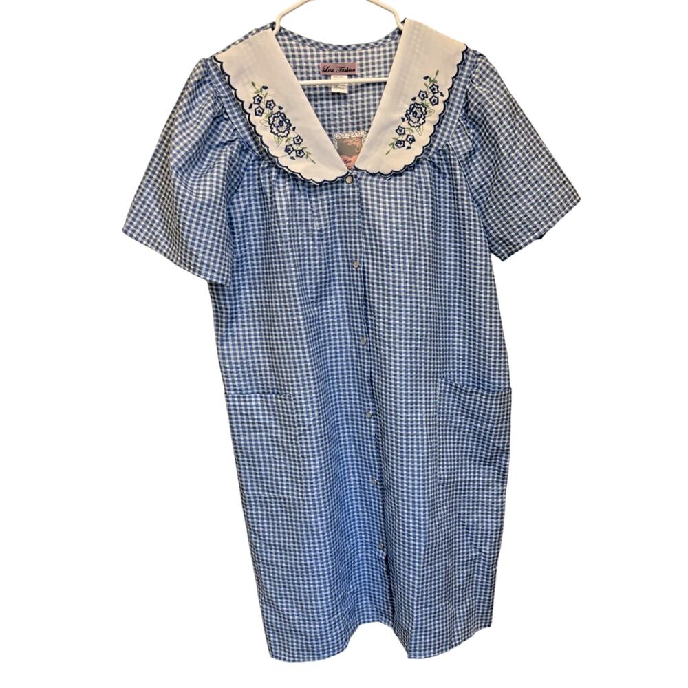 Lati Fashion Blue Nightgown Sz L Short Sleeve Embroidery Floral Pearl Snaps
